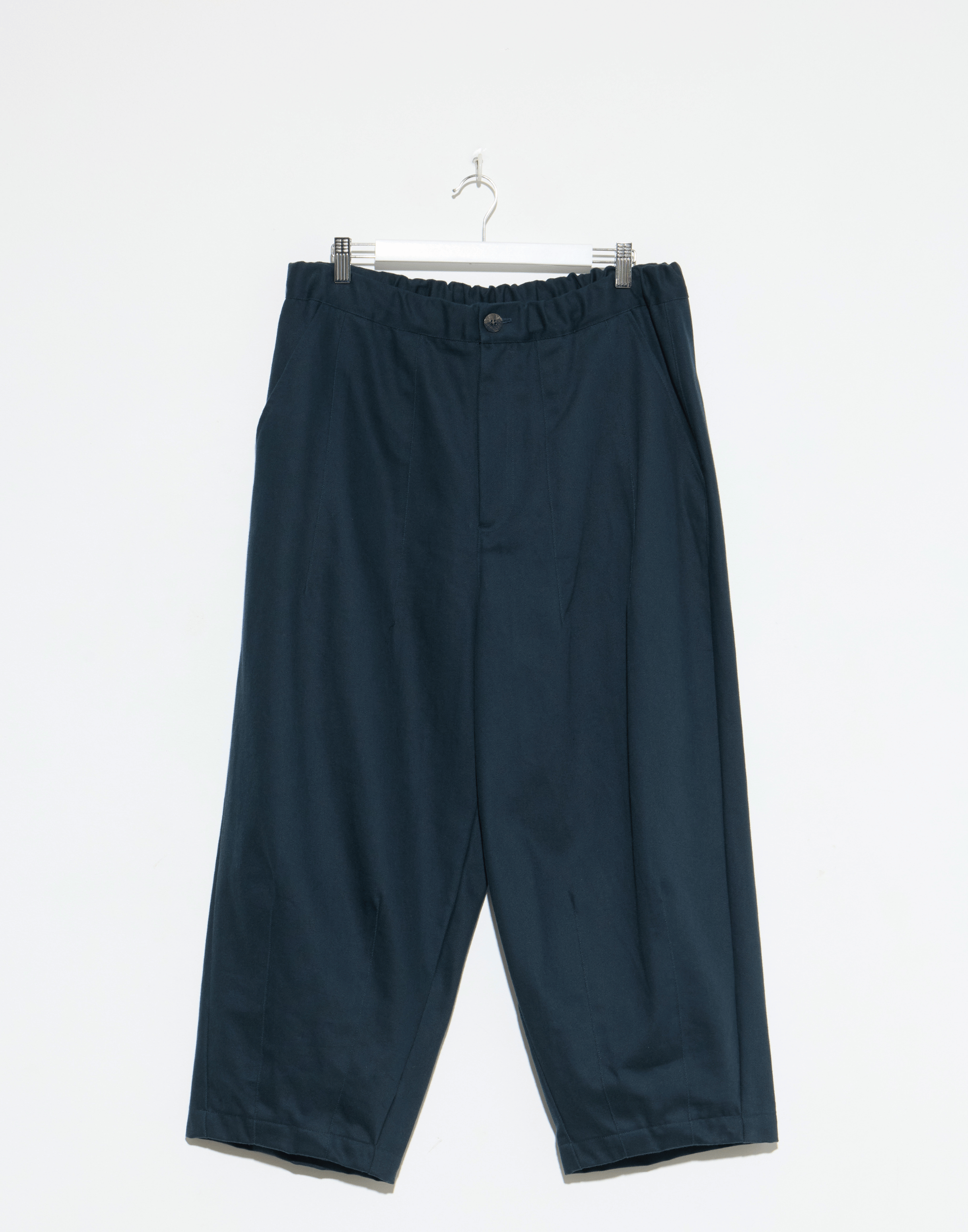 metta-melbourne-navy-cotton-twill-stevie-barrel-pants.jpeg