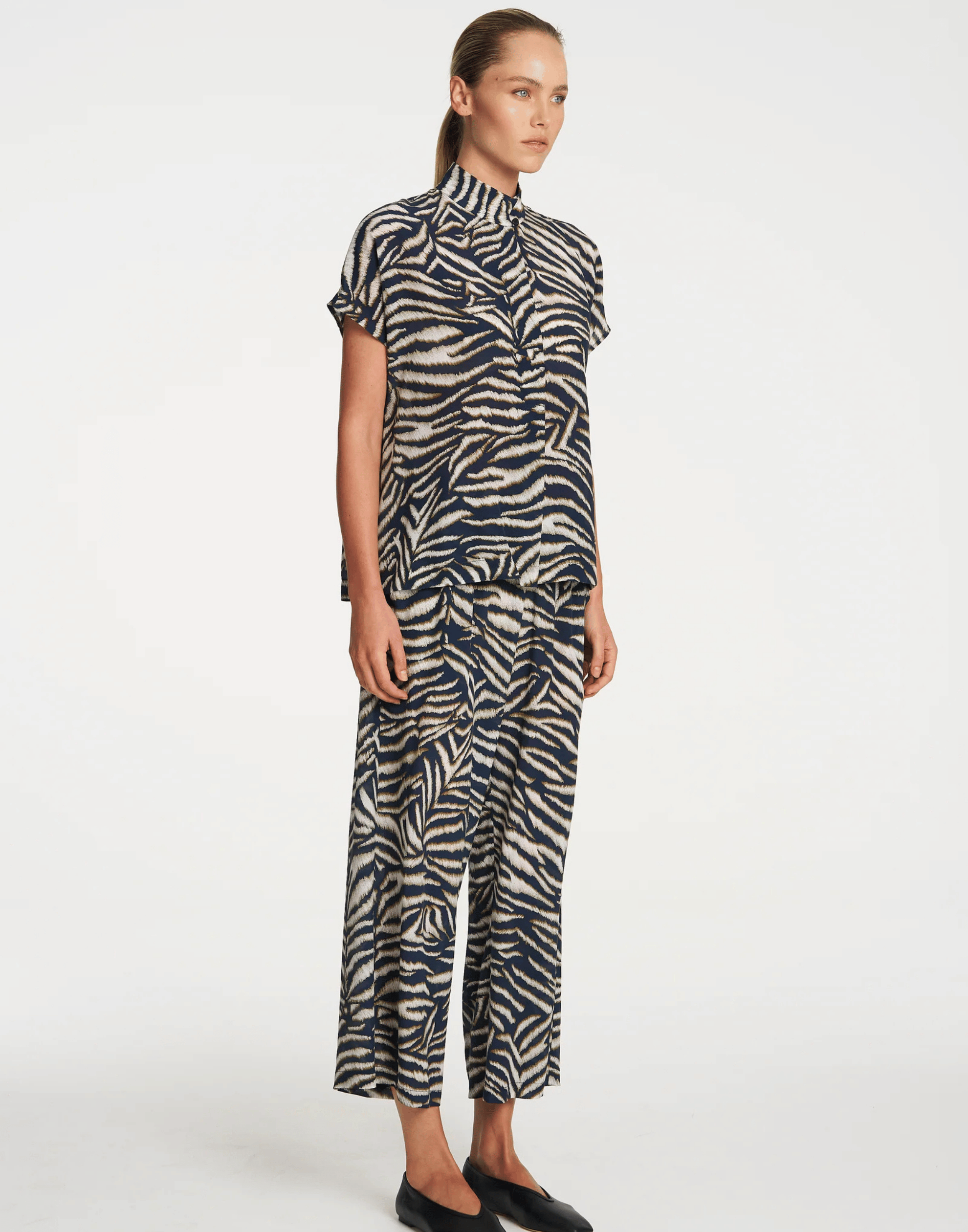 Brush Print Silk Funnel Shell Top