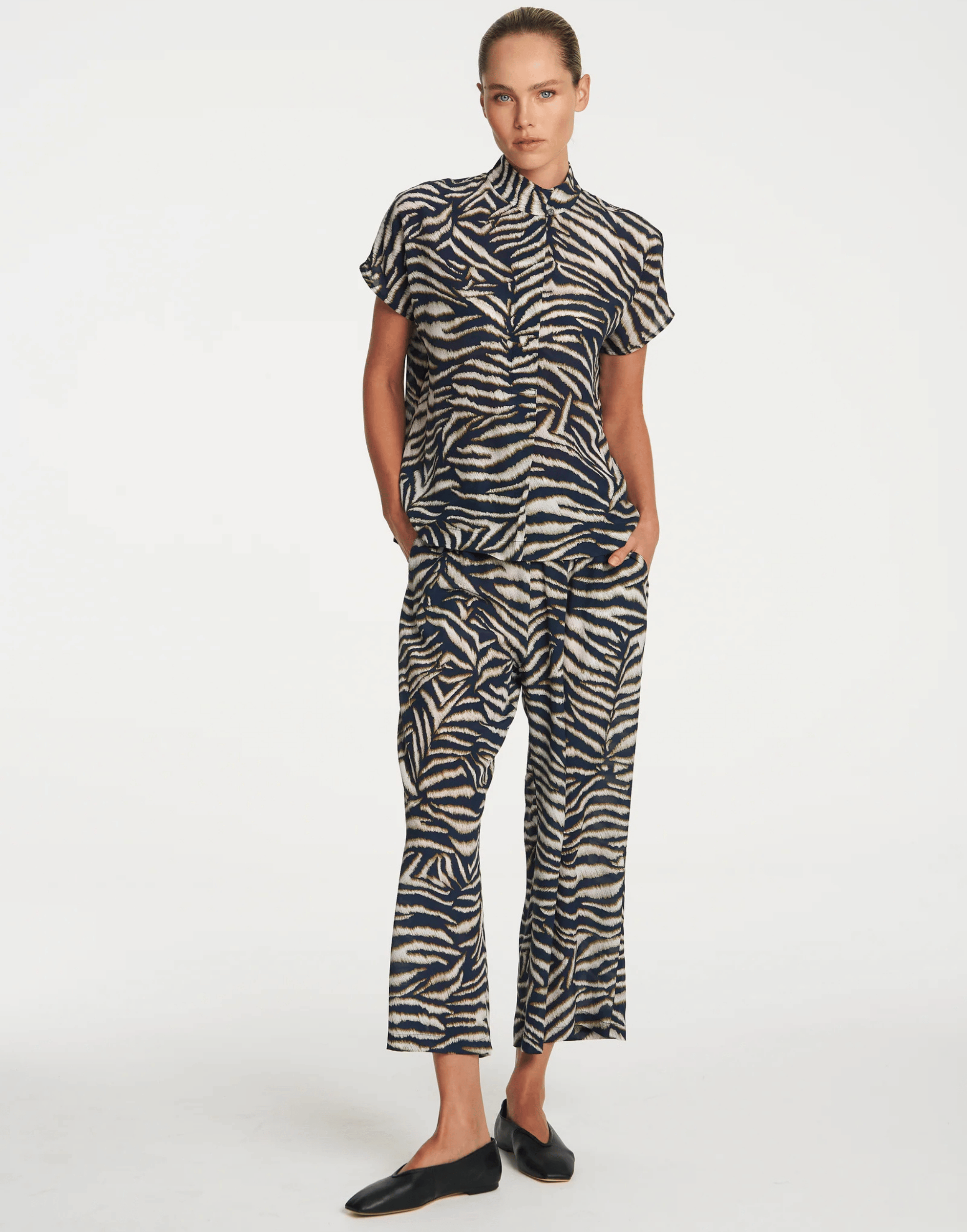 Brush Print Silk Funnel Shell Top