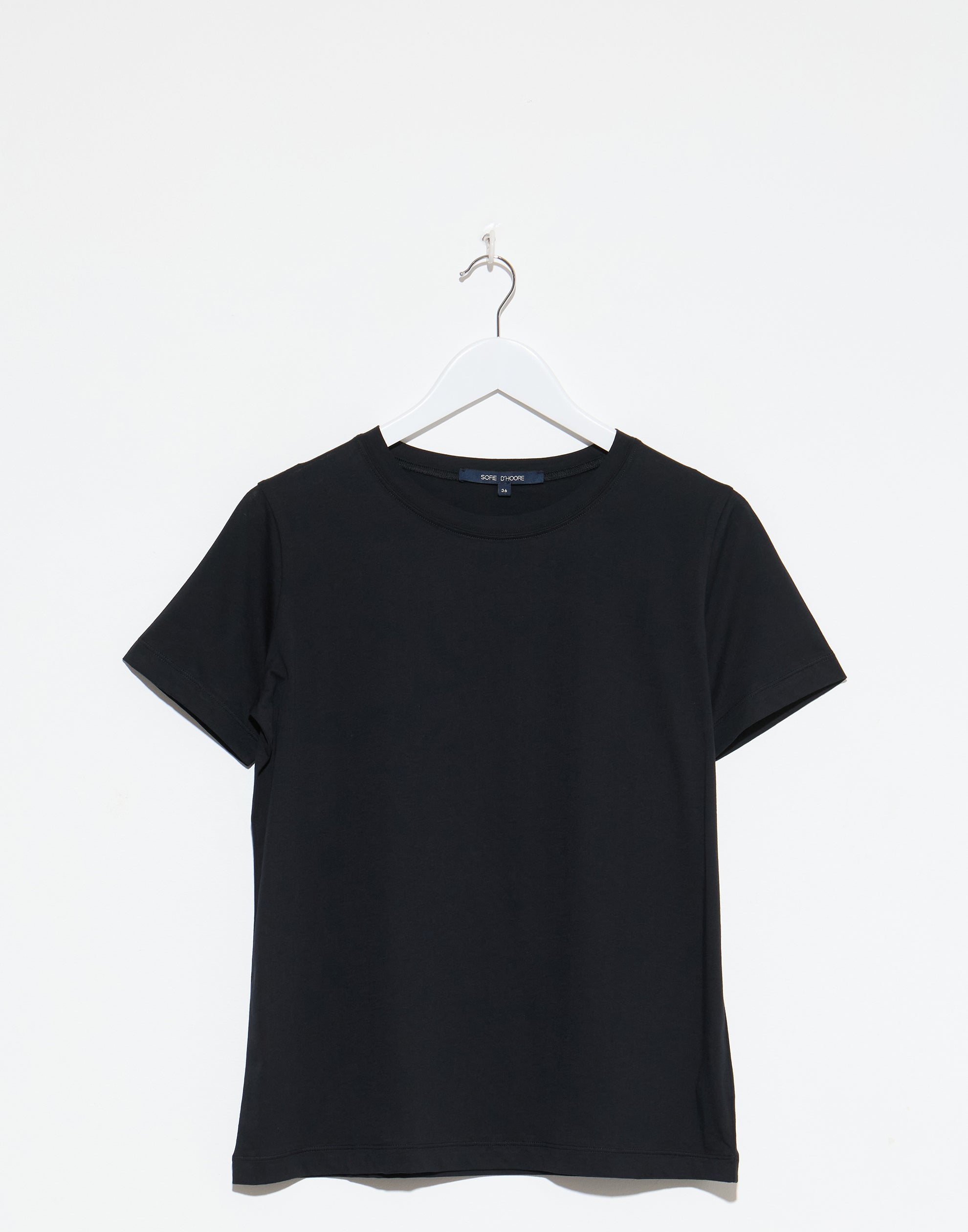 sofie-dhoore-black-cotton-turin-t-shirt.jpeg