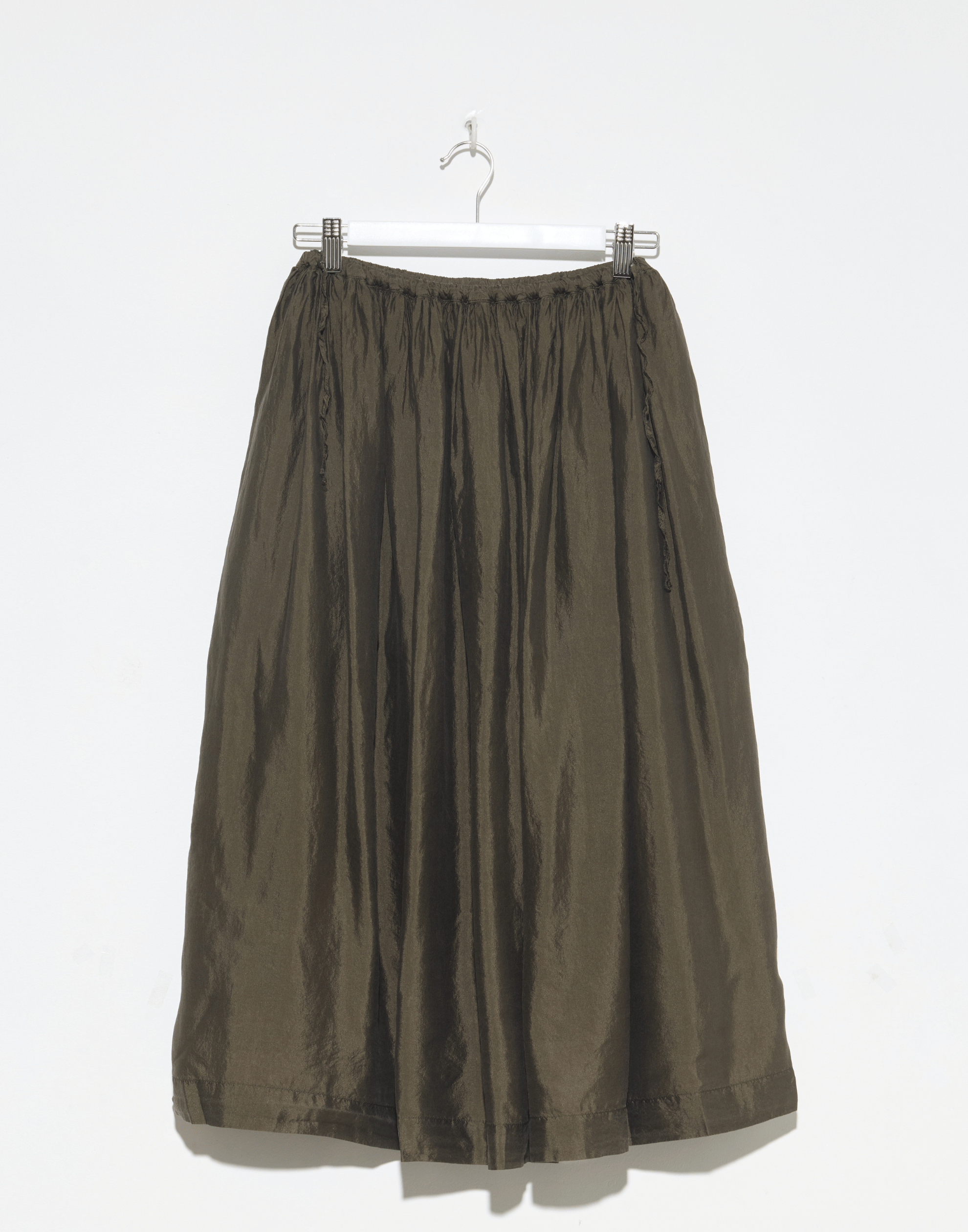 manuelle-guibal-trash-silk-shylk-deb-skirt.jpeg