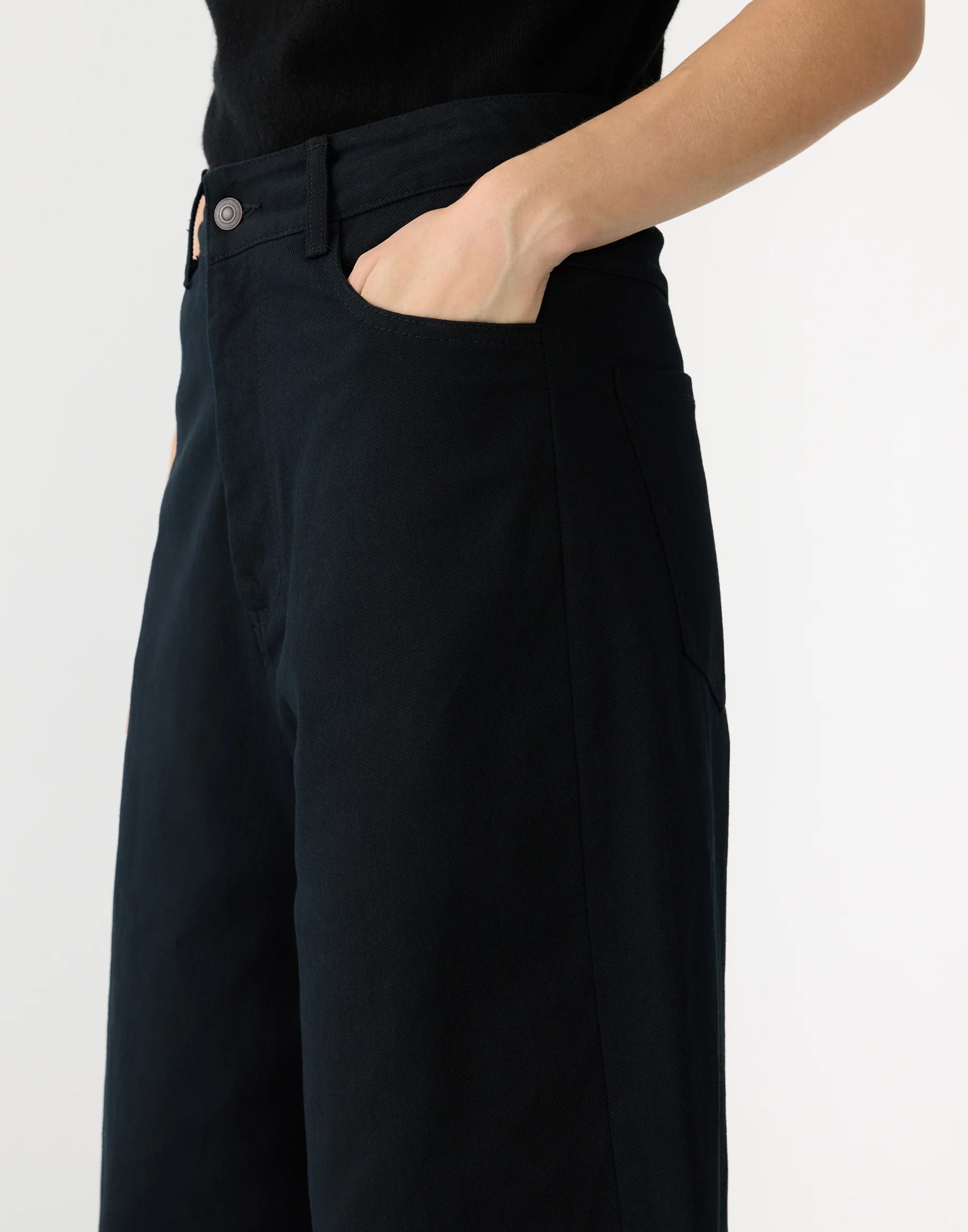 Black Cotton Twill Barrel Leg Pants
