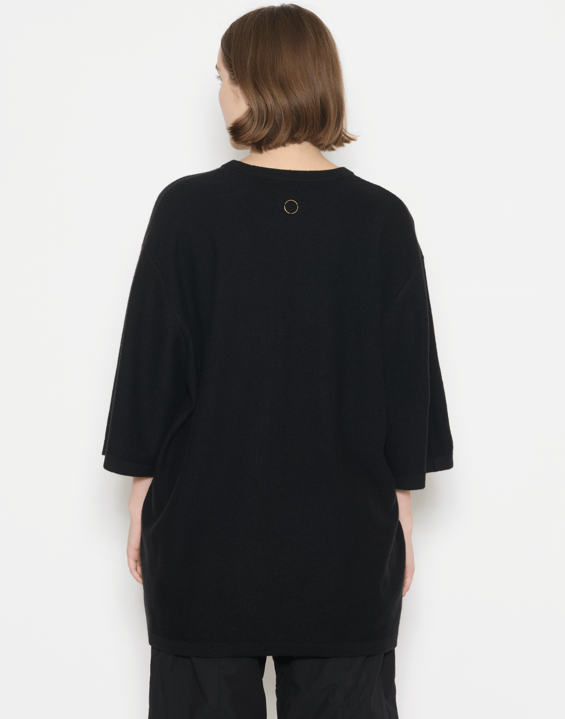 Black Cashmere Tarn Pullover