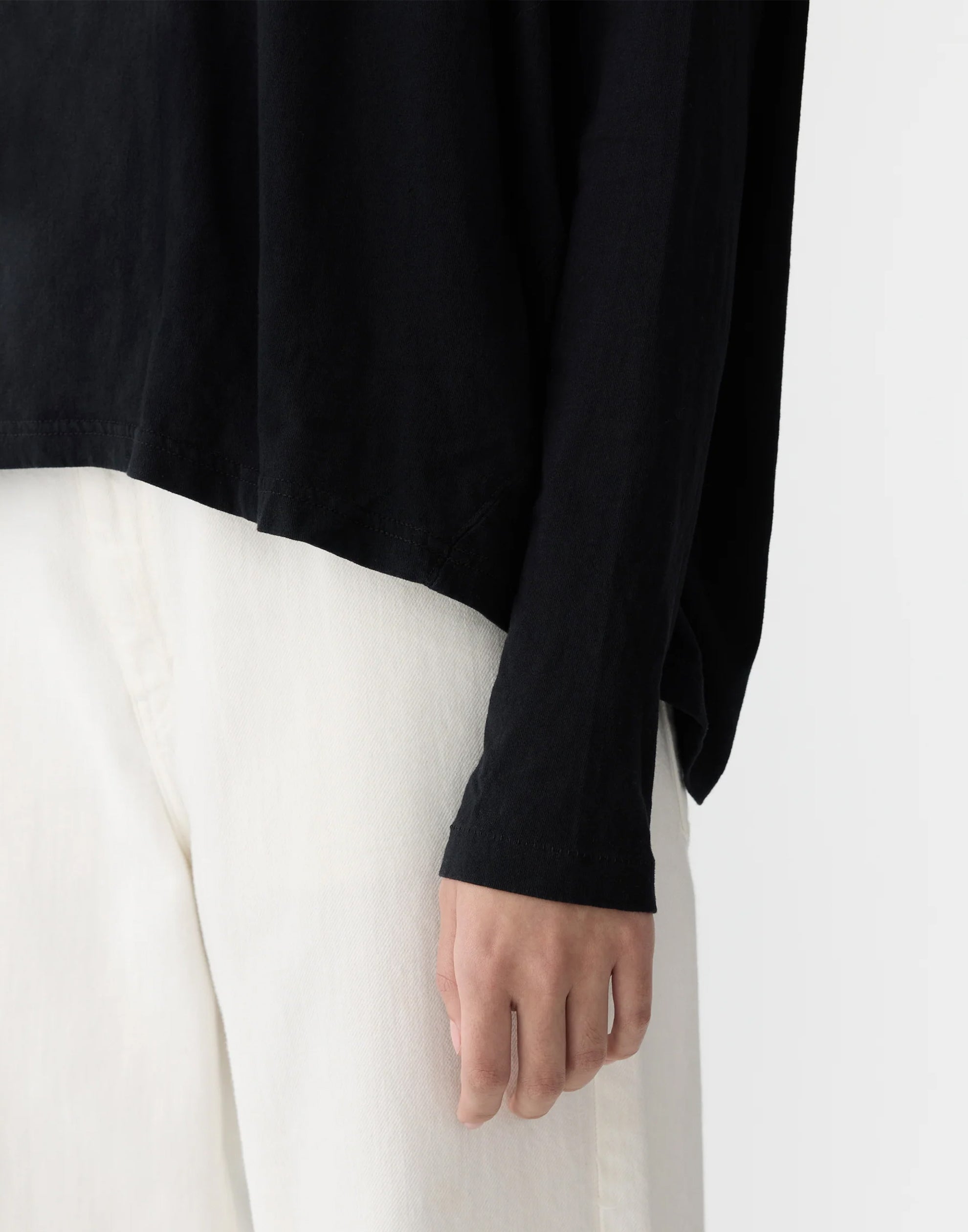 Circle L/S T-Shirt BLACK*