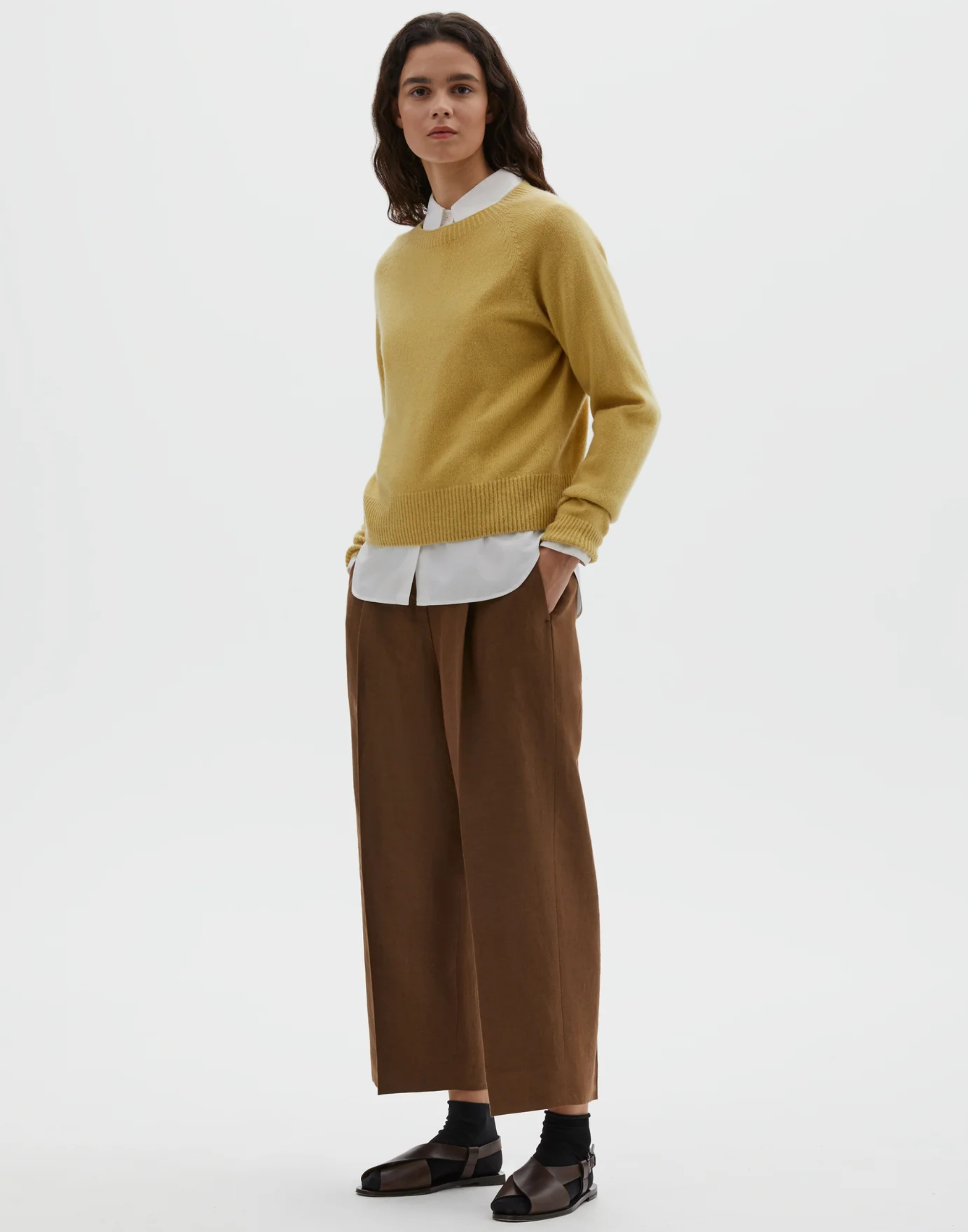 Chamomile Cashmere & Wool Classic Crew Pullover
