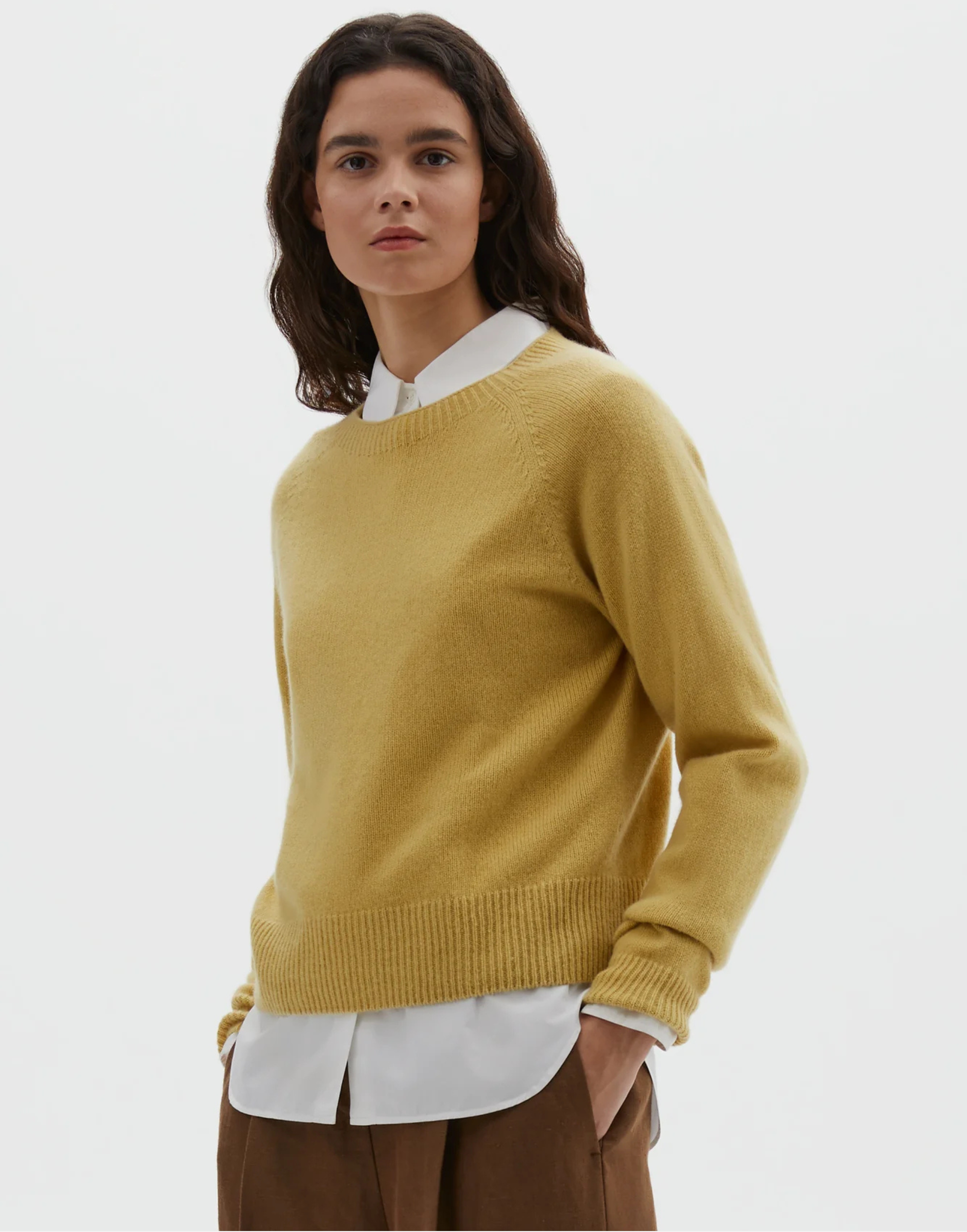Chamomile Cashmere & Wool Classic Crew Pullover