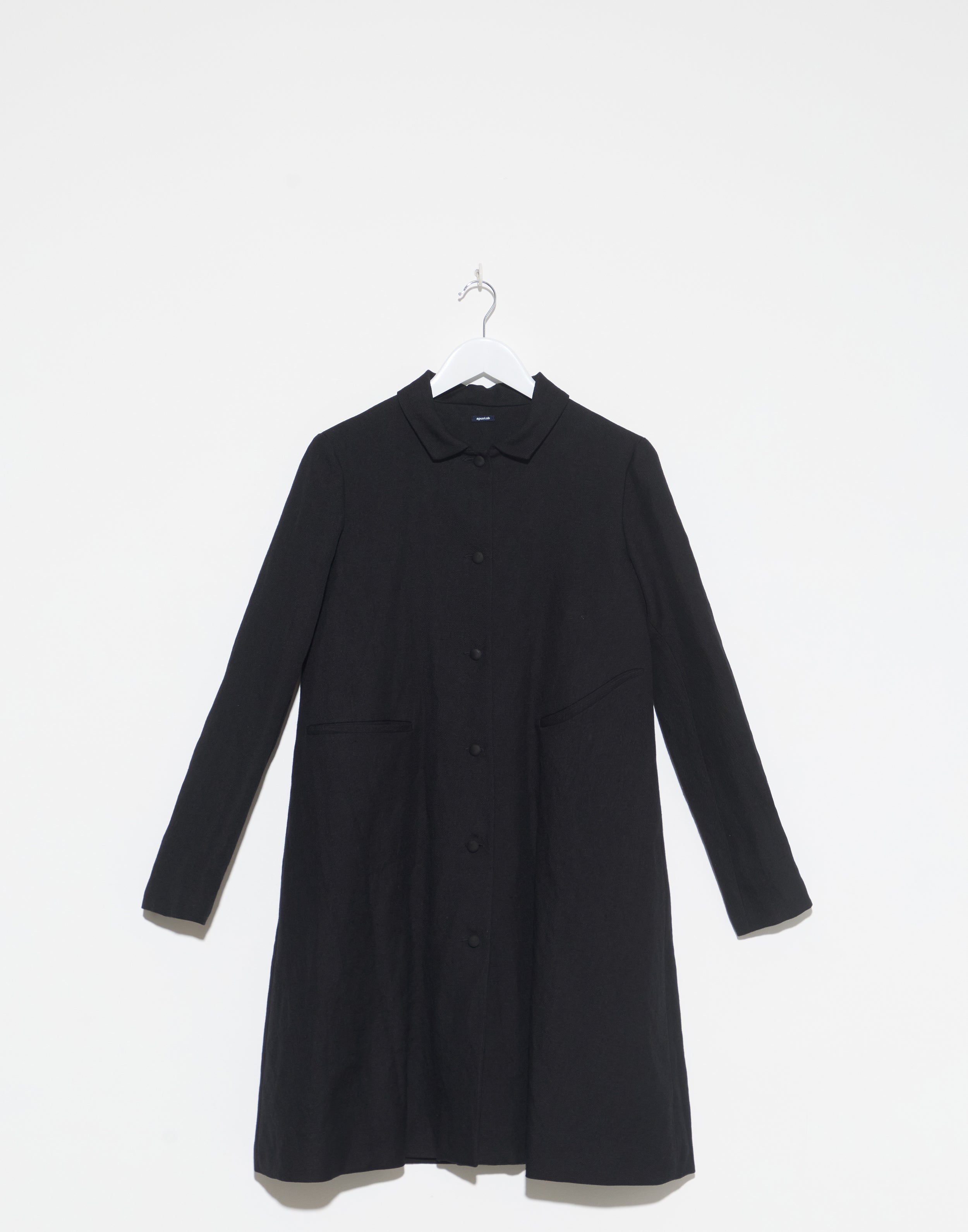 apuntob-black-wool-linen-coat.jpeg
