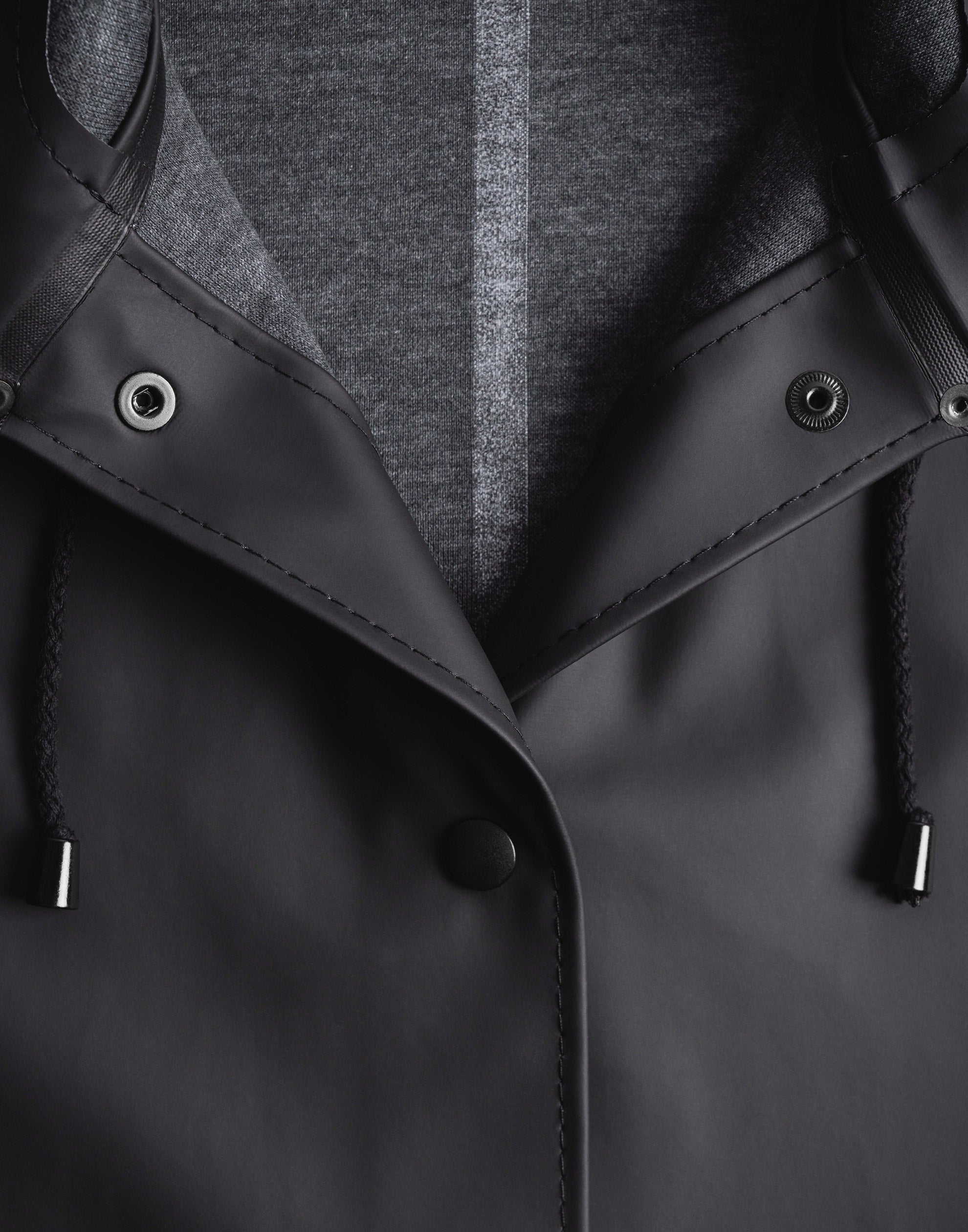 Black Long Mosebacke Raincoat