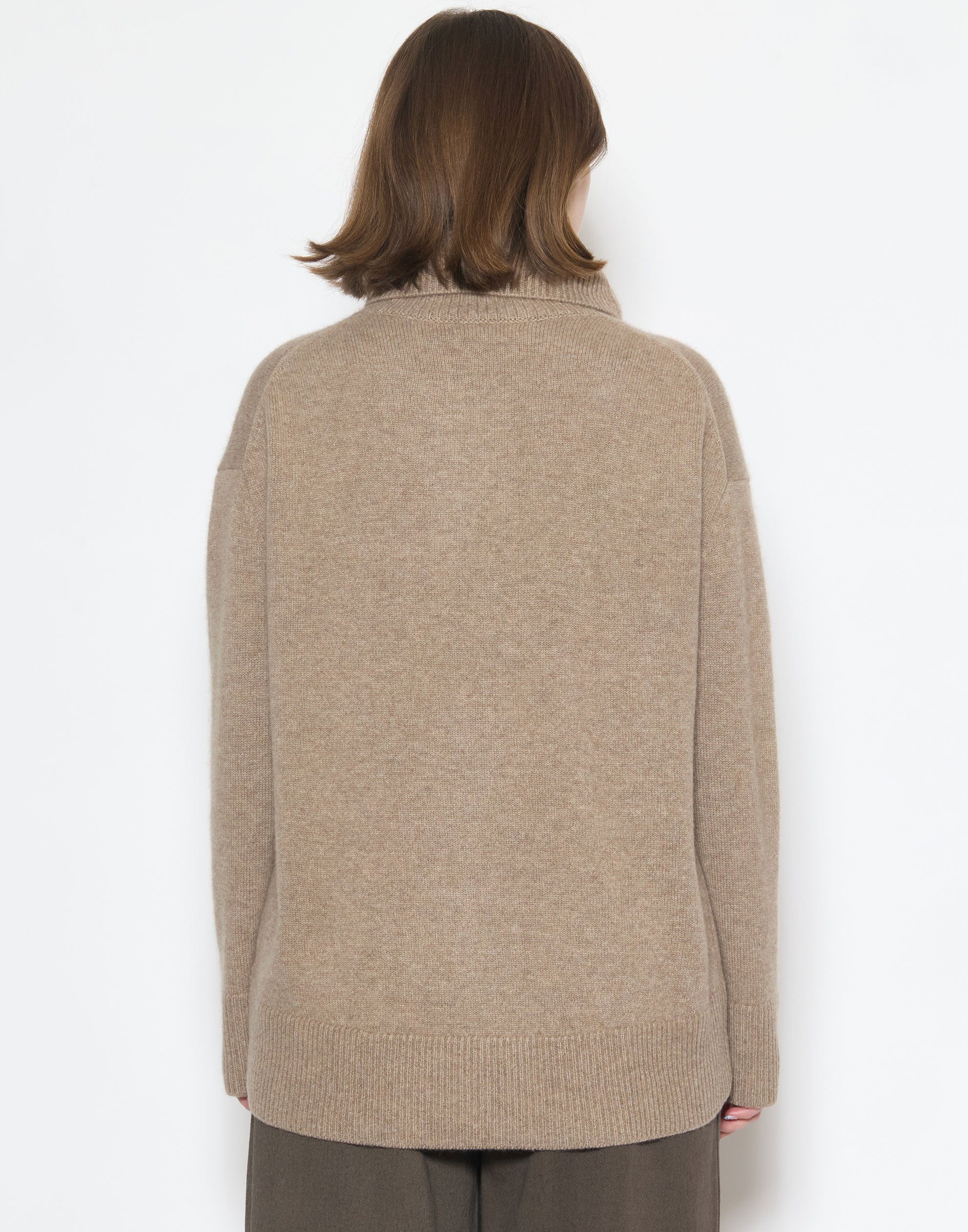 Shiitake Raw Cashmere Chunky Rollneck Pullover