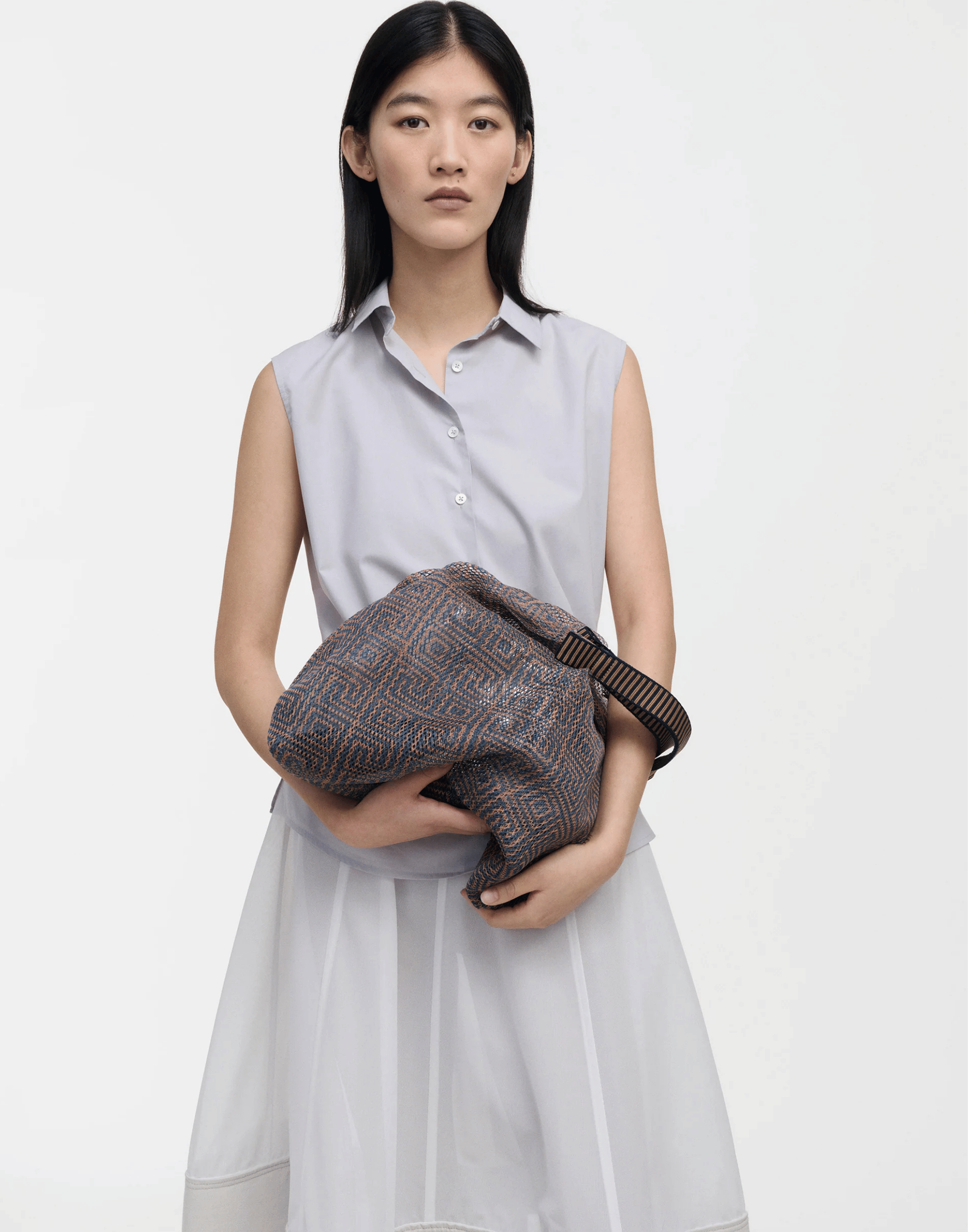 Rosso Small Triangle Udaipur Bag