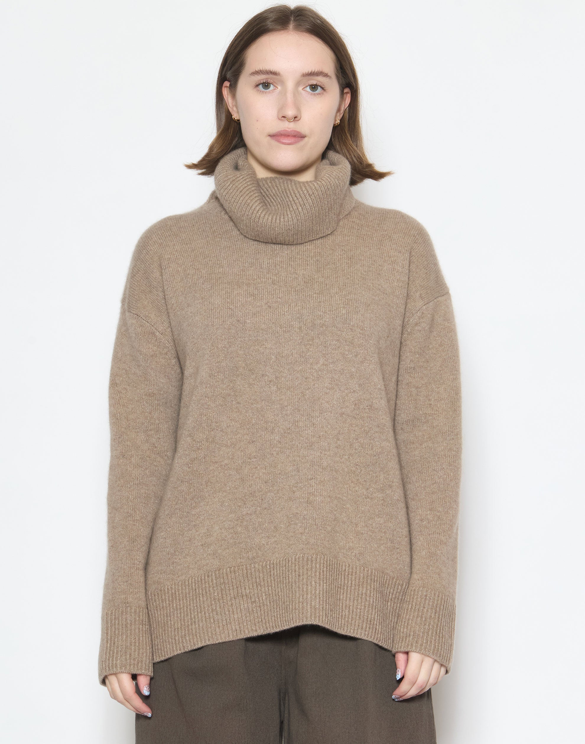 Shiitake Raw Cashmere Chunky Rollneck Pullover