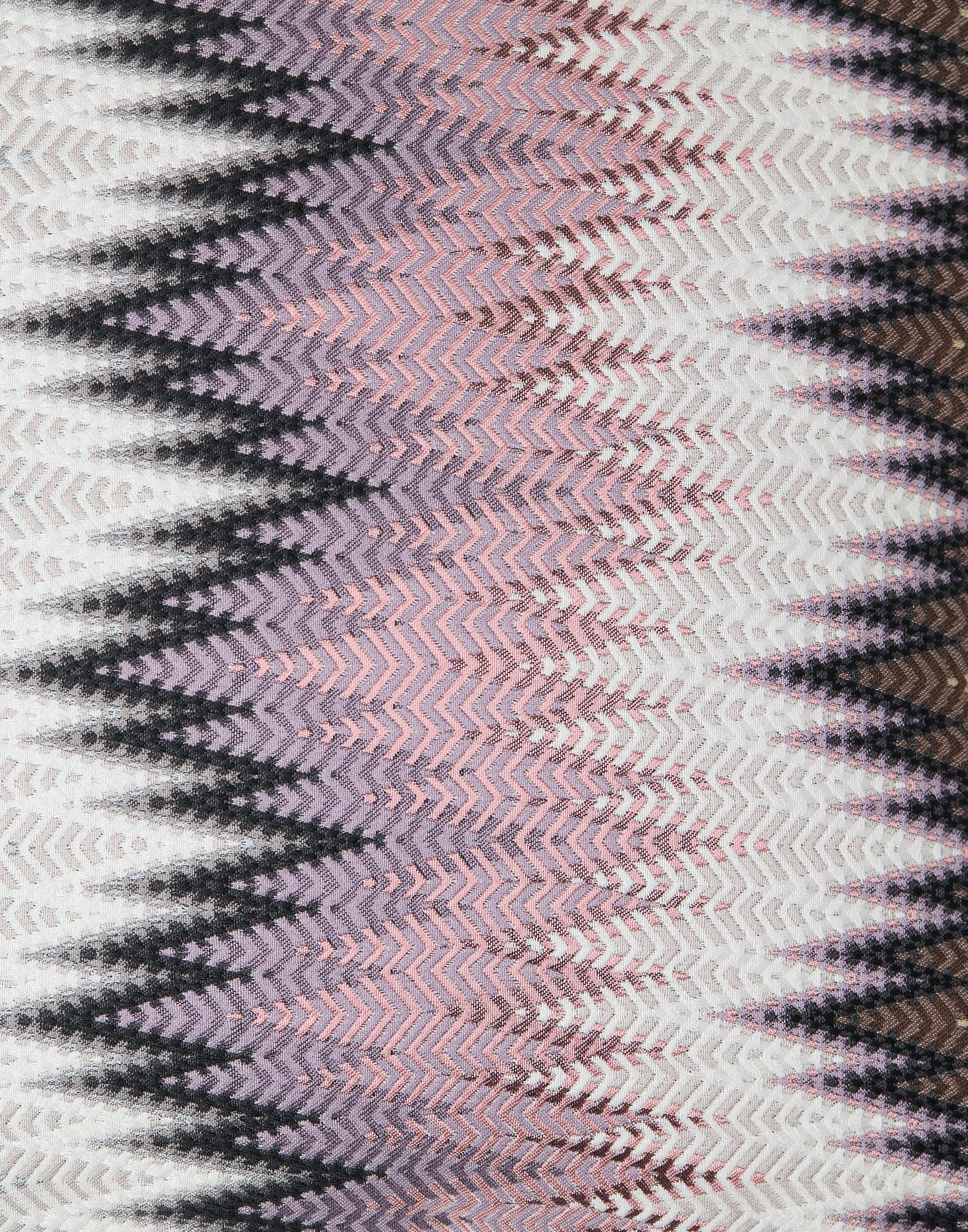 Phrae 132 Cushion 40cm x 40cm