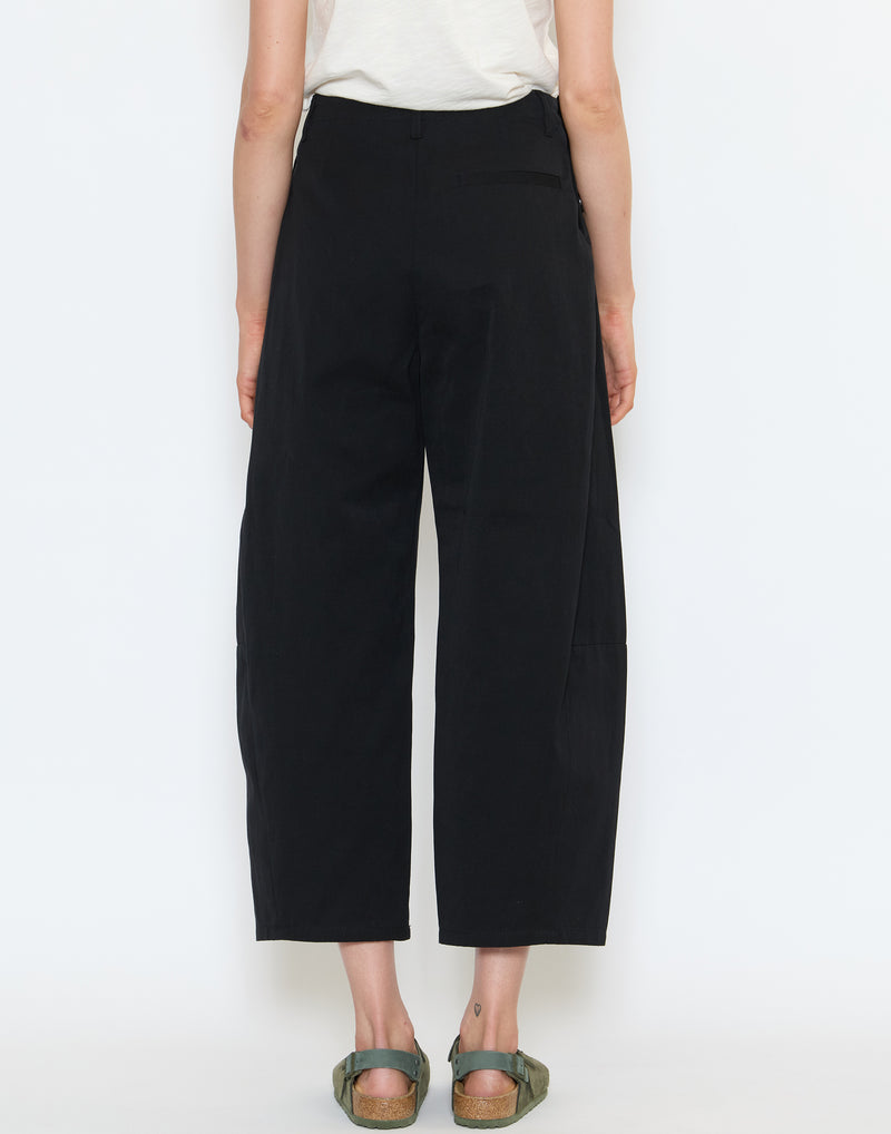 Black Cotton Linen Twisted Seam Trousers