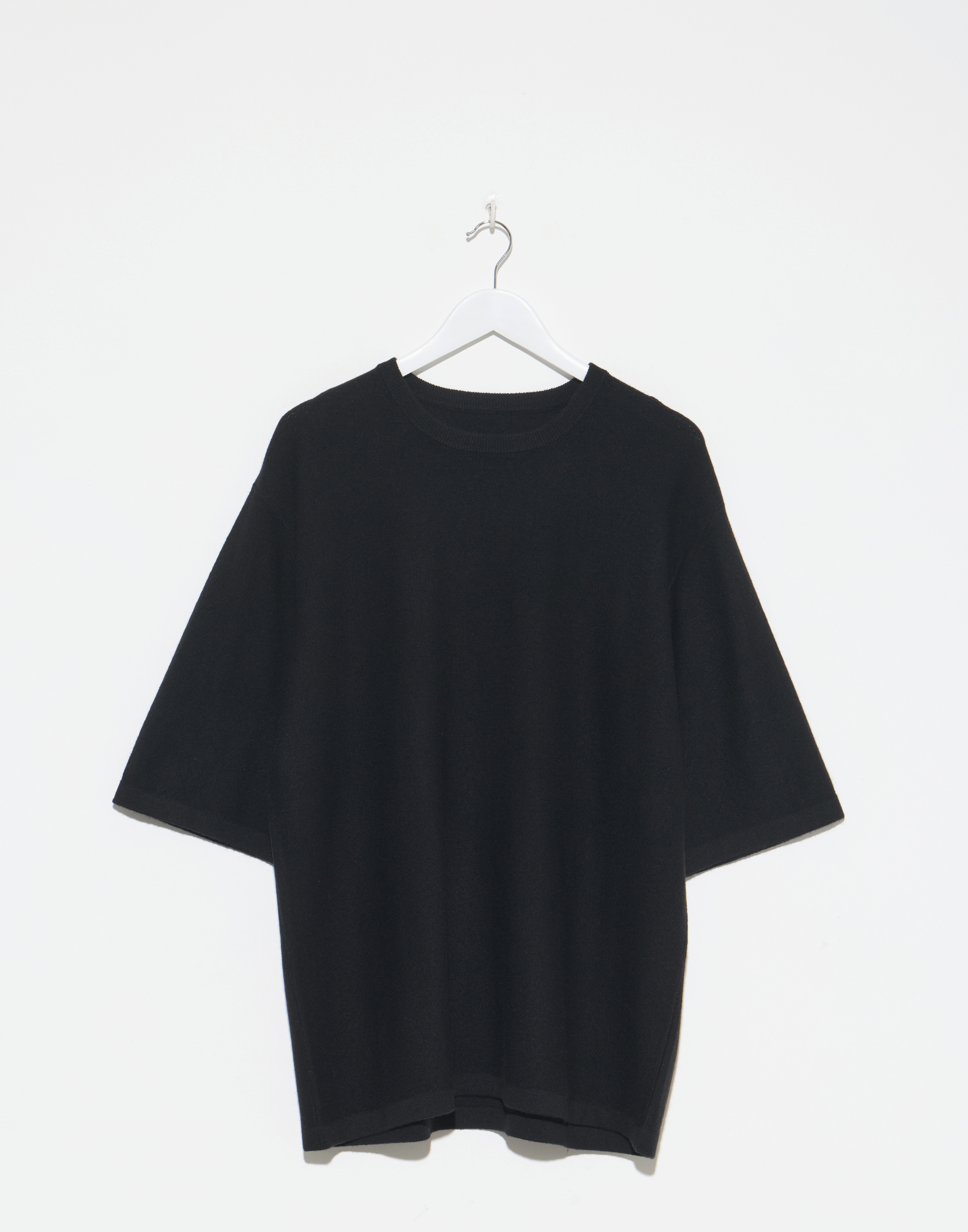 oyuna-black-cashmere-tarn-pullover.jpeg