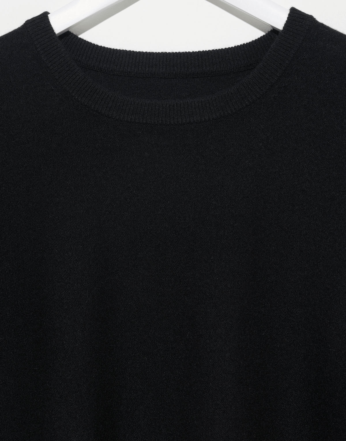 Black Cashmere Tarn Pullover