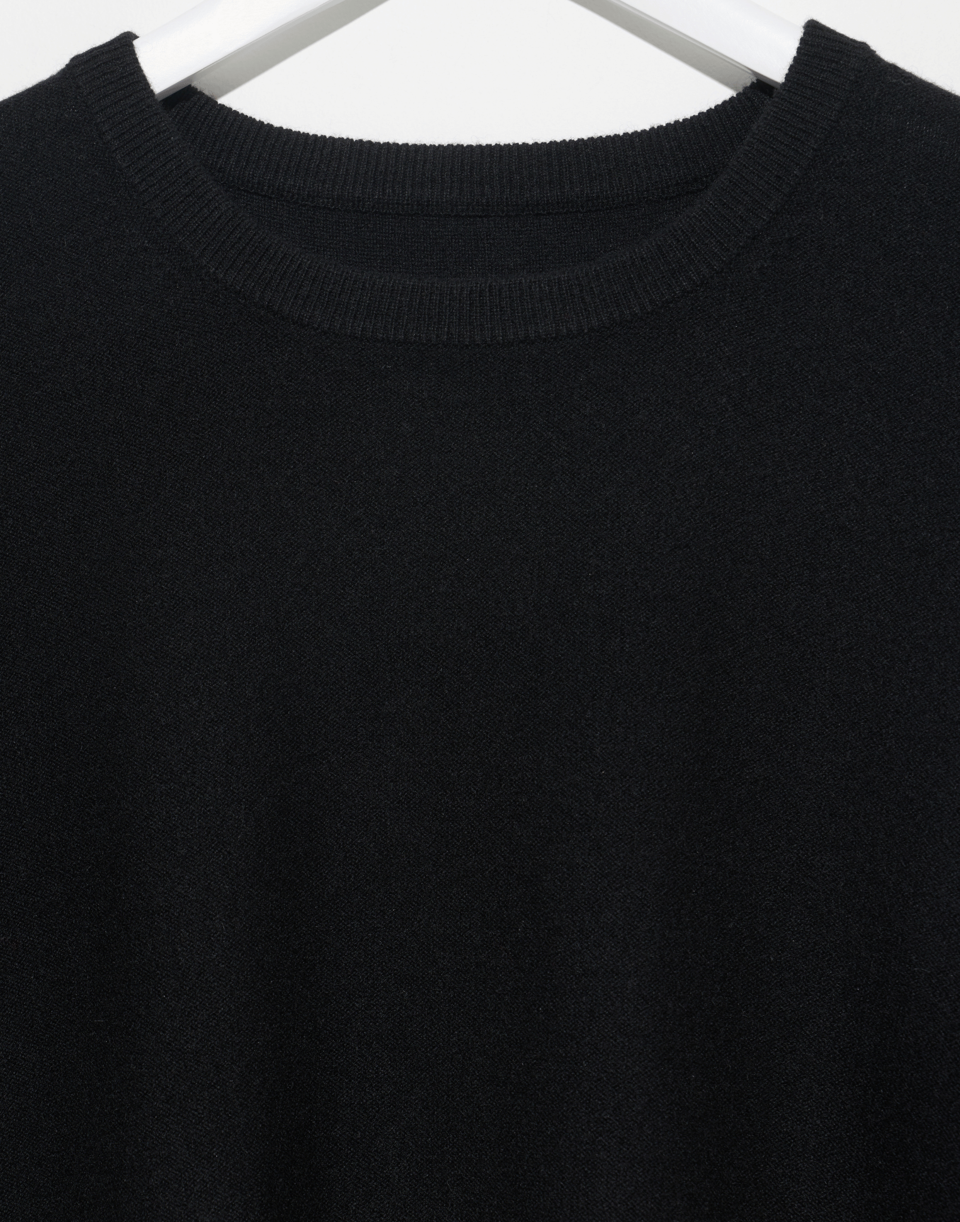 Black Cashmere Tarn Pullover