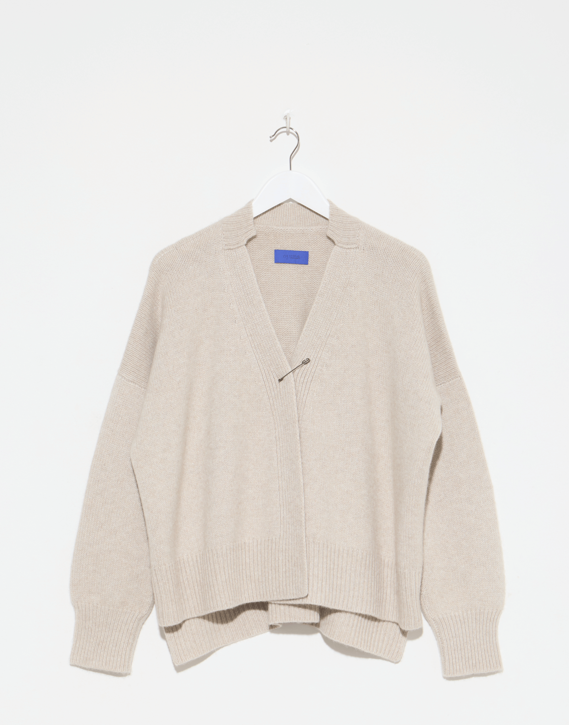 oyuna-feather-cashmere-aire-chunky-cardigan.jpeg