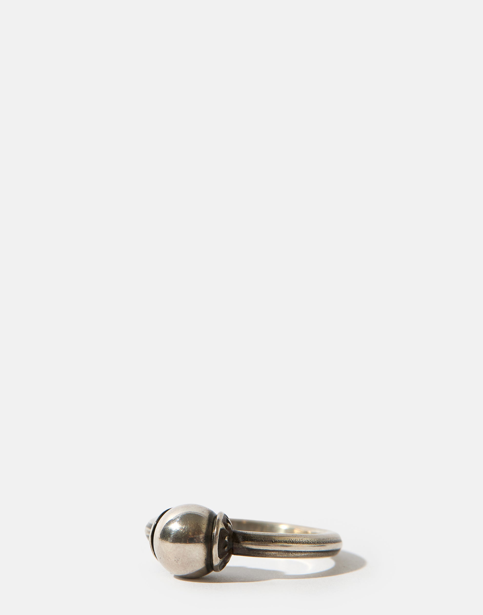 Shop Werkstatt Munchen Rings Online | Silver Symbol Pearl Ring