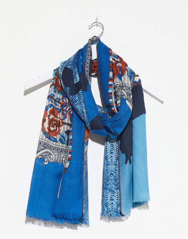 inoui-editions-blue-wool-nomade-scarf.jpeg