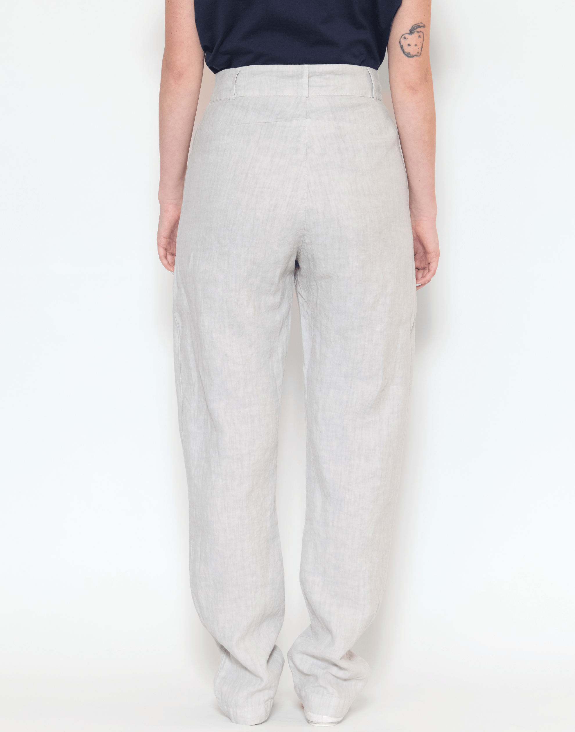 Pearl Grey Linen Pieroschka Pants
