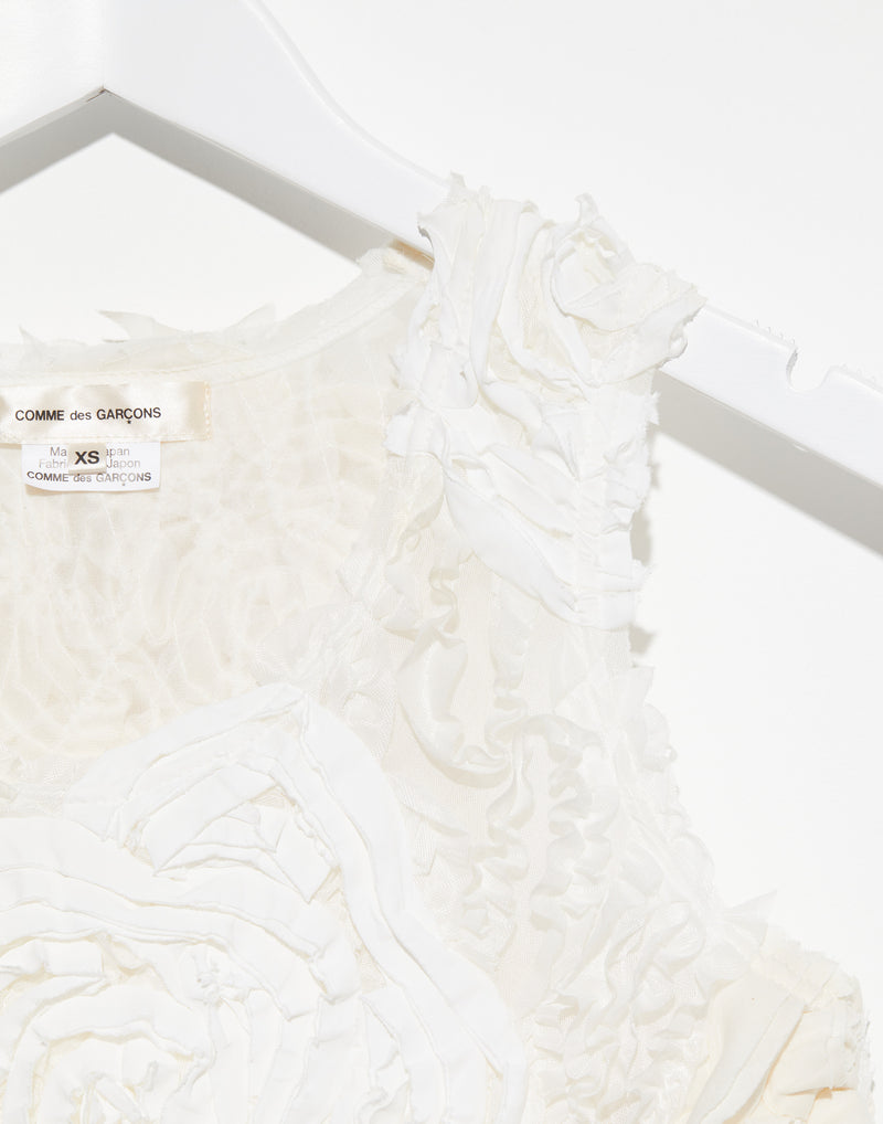 Off White Floral Appliqué Sleeveless Top