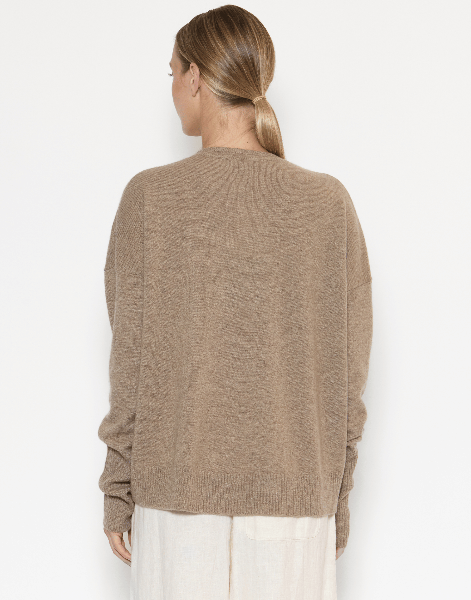 Shiitake Raw Cashmere Relaxed Pullover