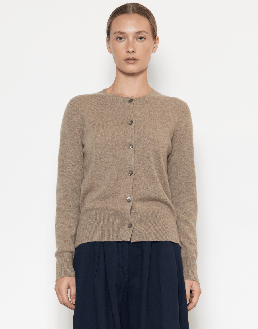 Shiitake Raw Cashmere Crew Neck Cardigan