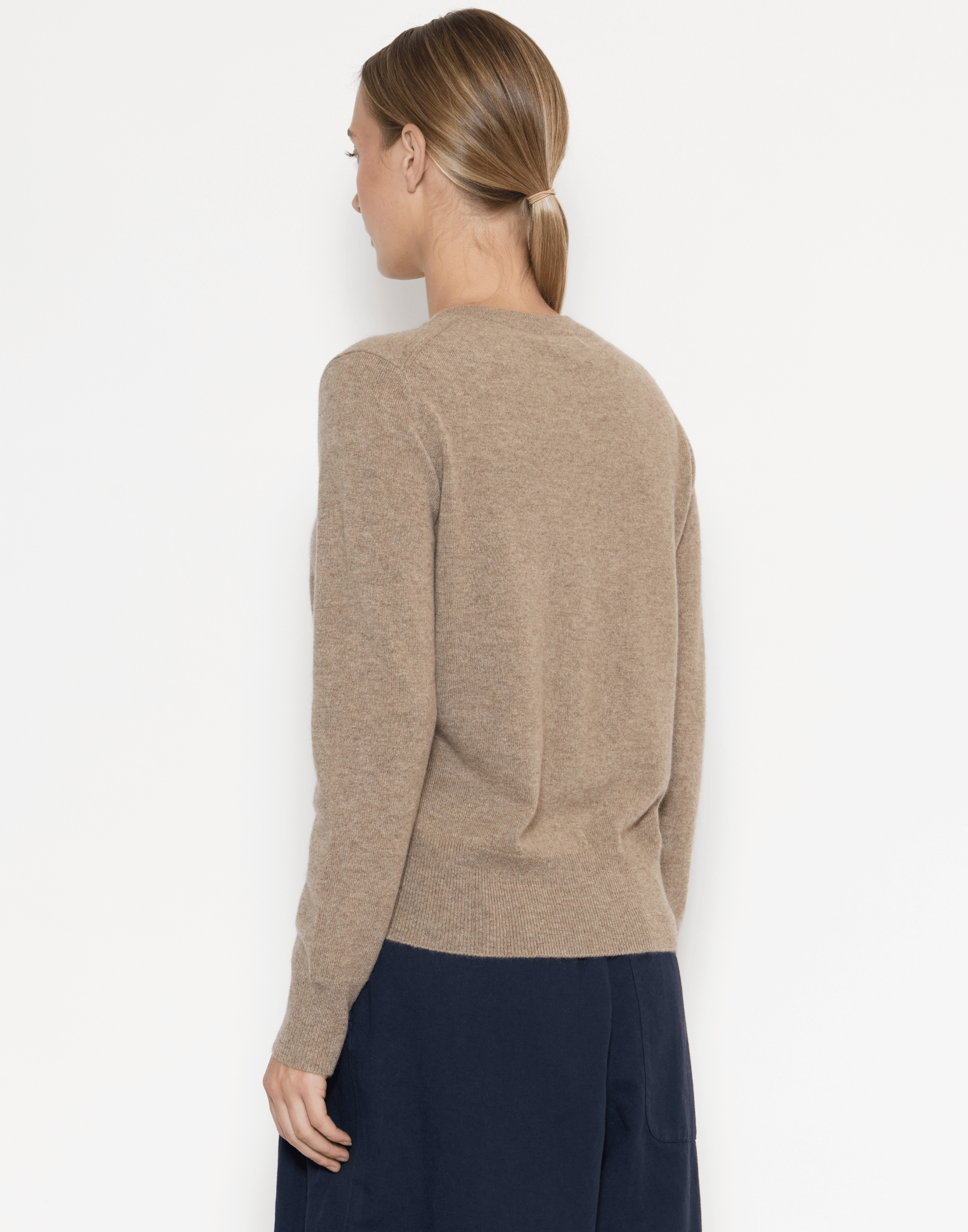 Shiitake Raw Cashmere Crew Neck Cardigan