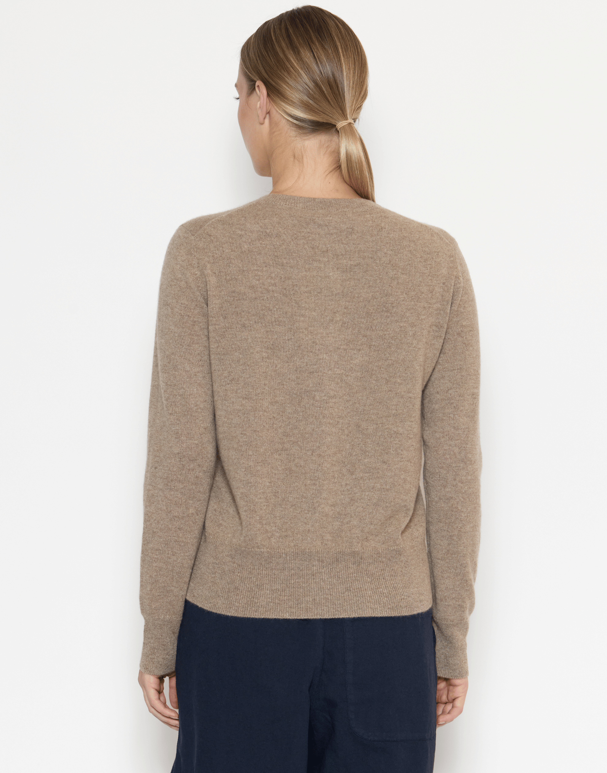 Shiitake Raw Cashmere Crew Neck Cardigan