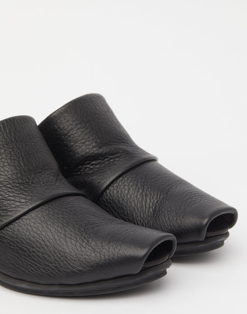 Black Leather Enjoy Alb Sandals