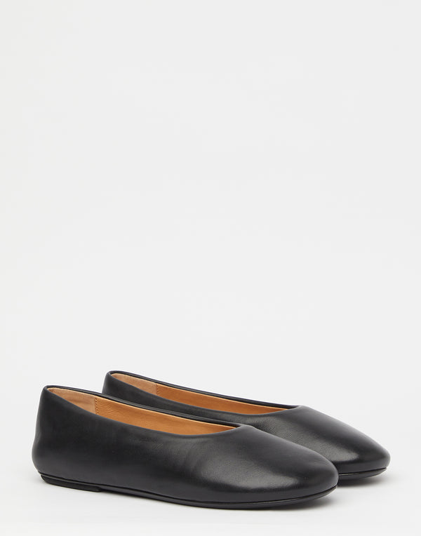 Black Leather Girella Ballerina Flats