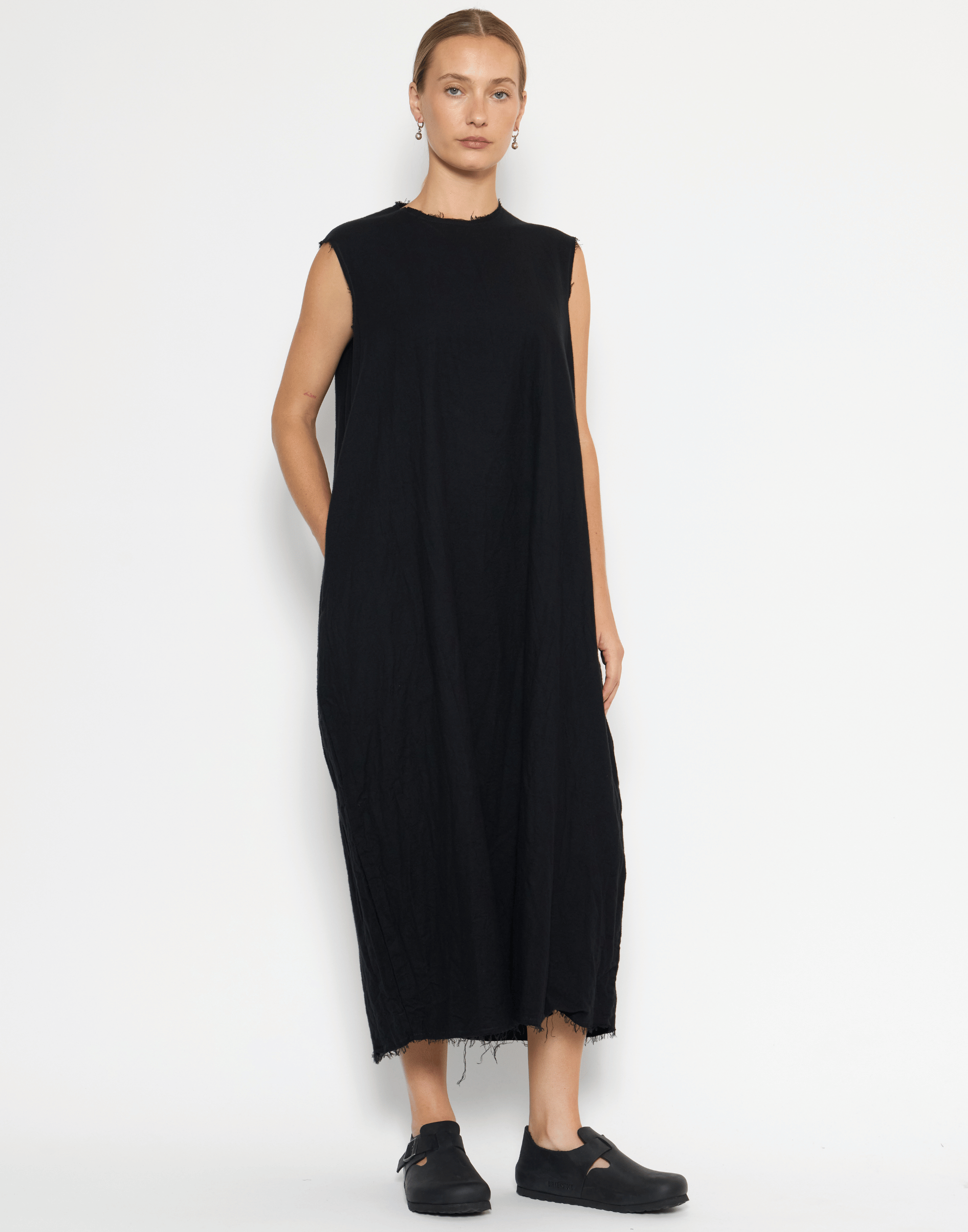 scha-black-cotton-flannel-sleeveless-dress.jpeg