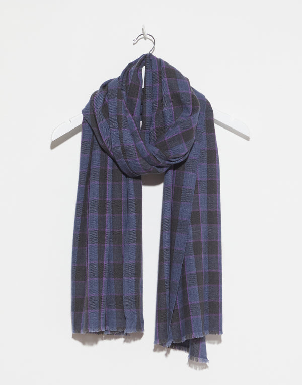 denis-colomb-navy-check-cashmere-himalaya-stole..jpeg