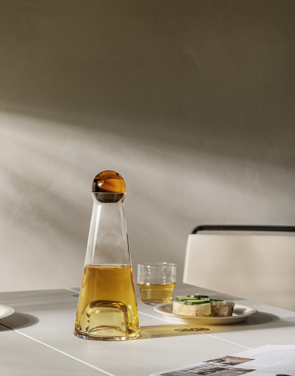 Amber Fia Carafe
