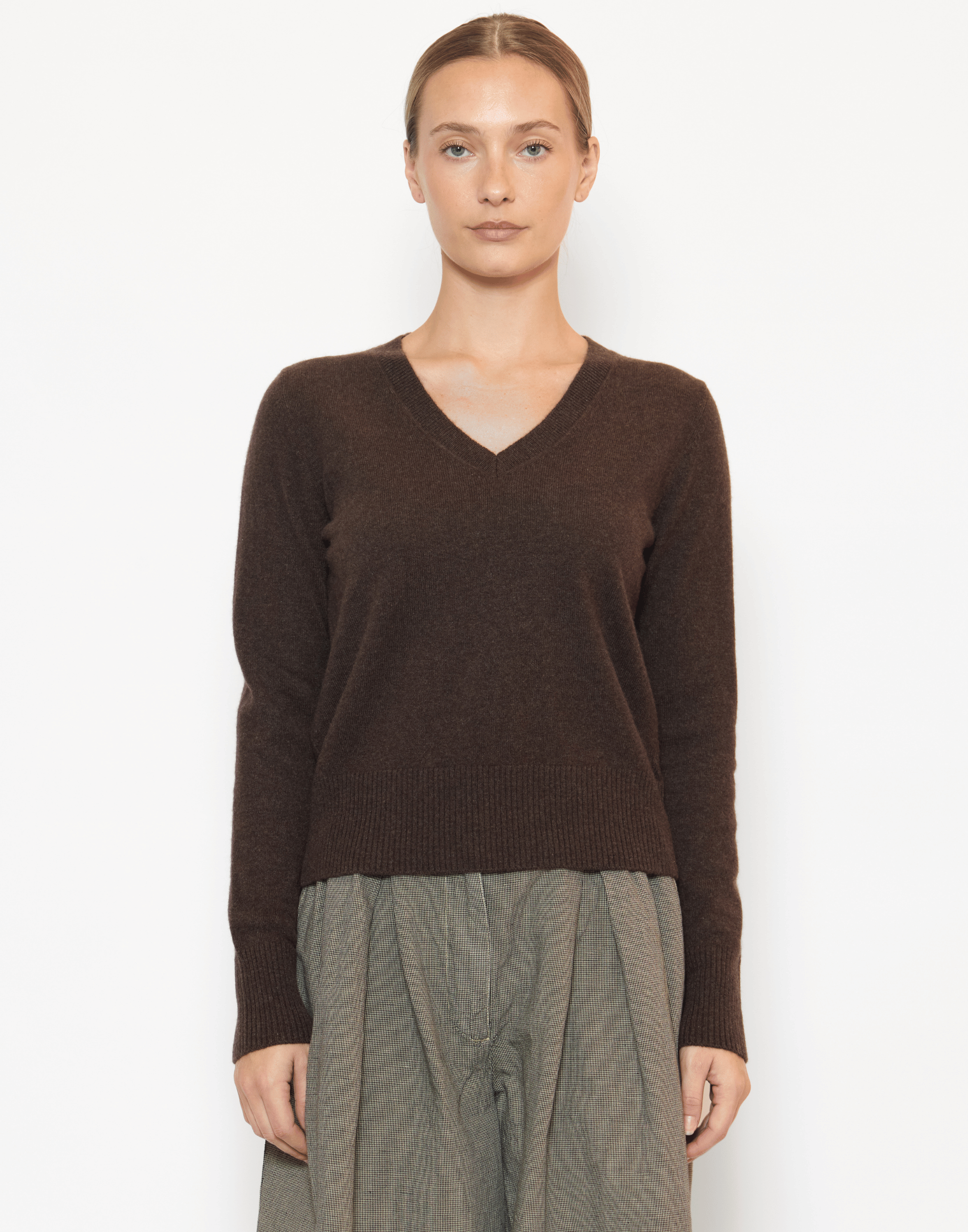 Chocolate Cashmere Essential V Neck Pullover
