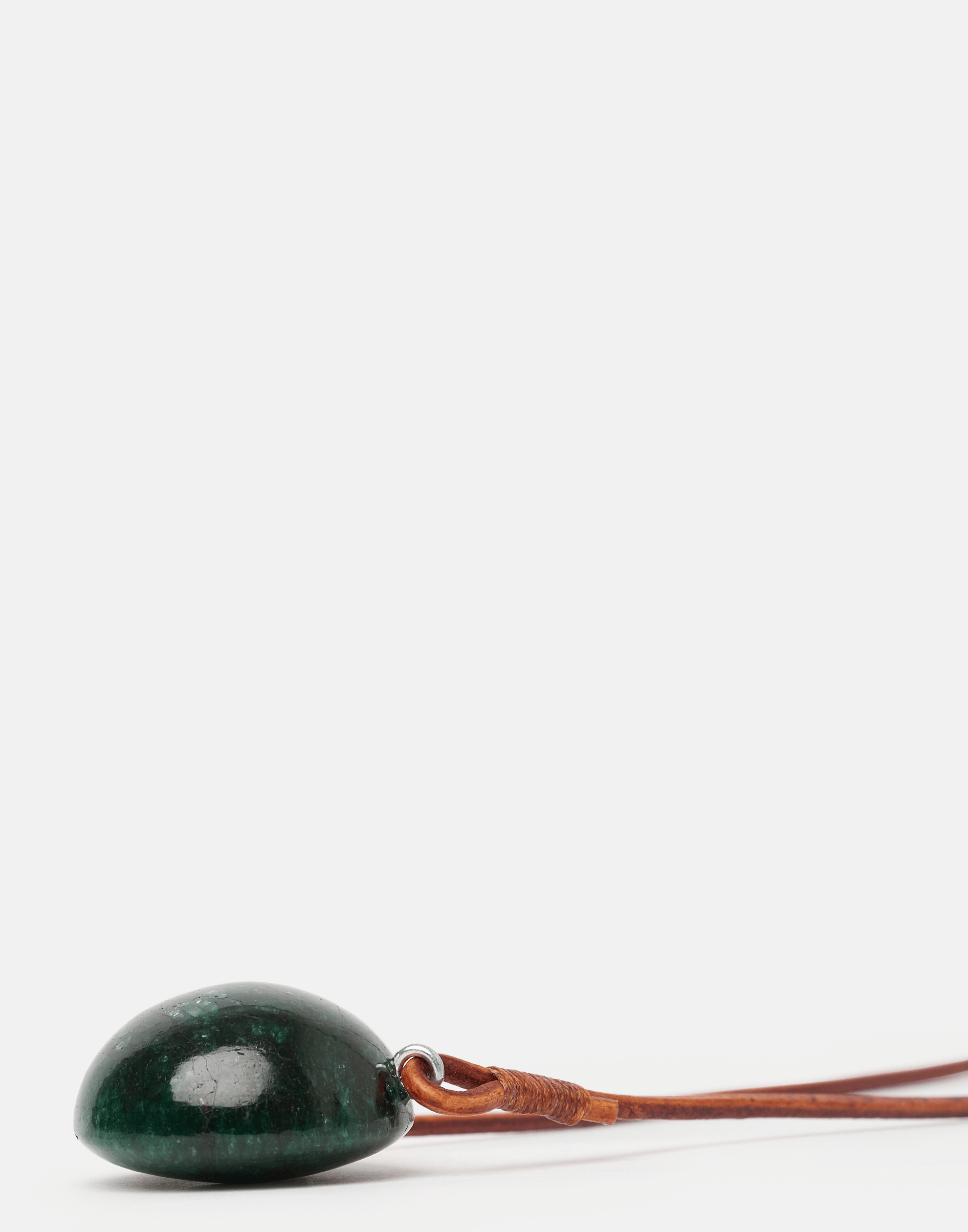 Emerald Cabochon Pendant Necklace
