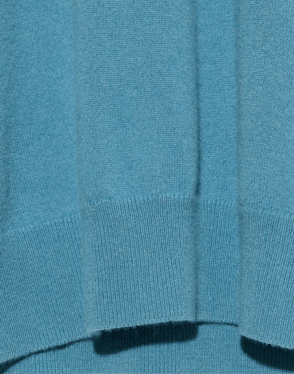 Lake Blue Cashmere Essential Pullover