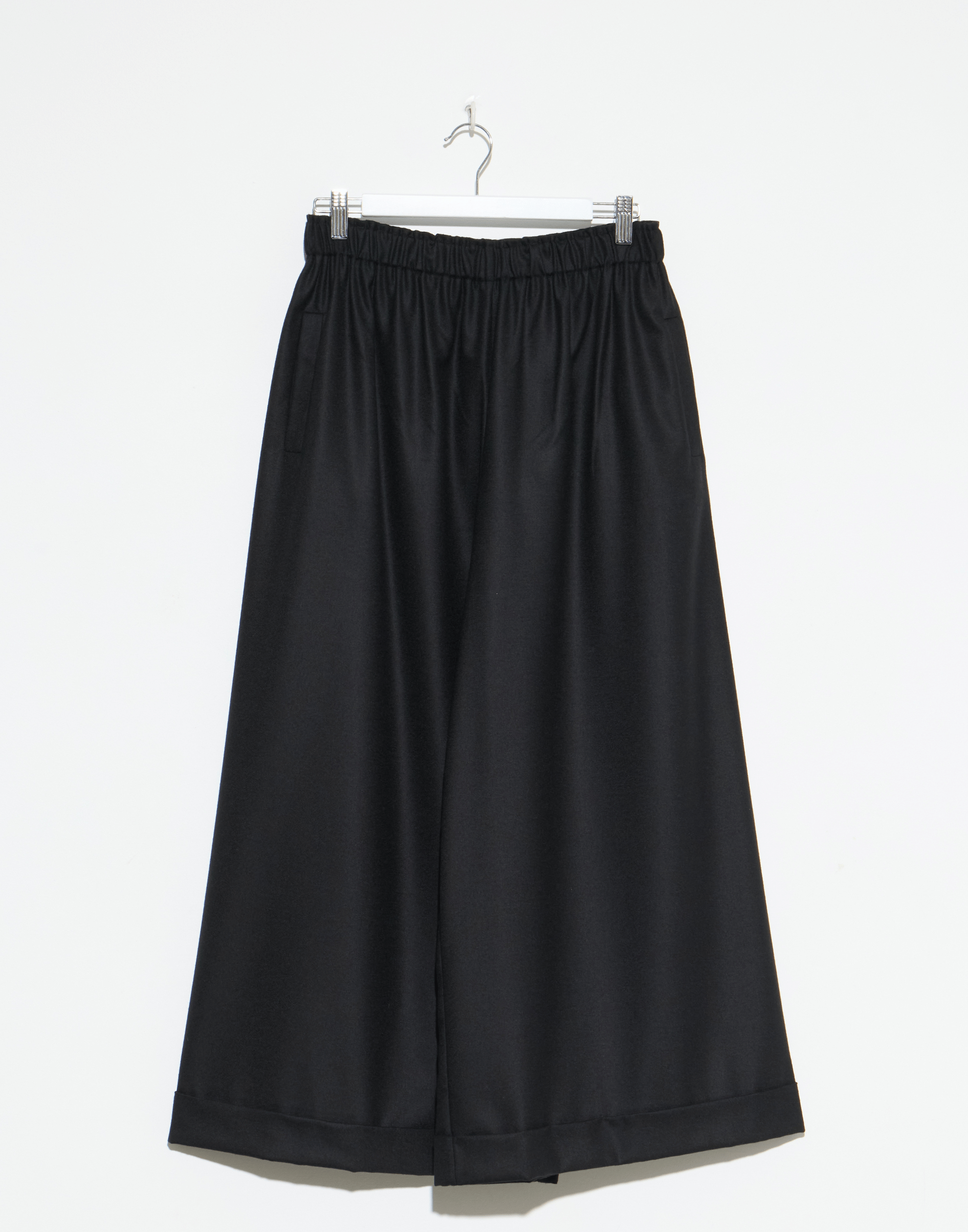 daniela-gregis-black-wool-pigiama-tasche-lavato-trousers.jpeg