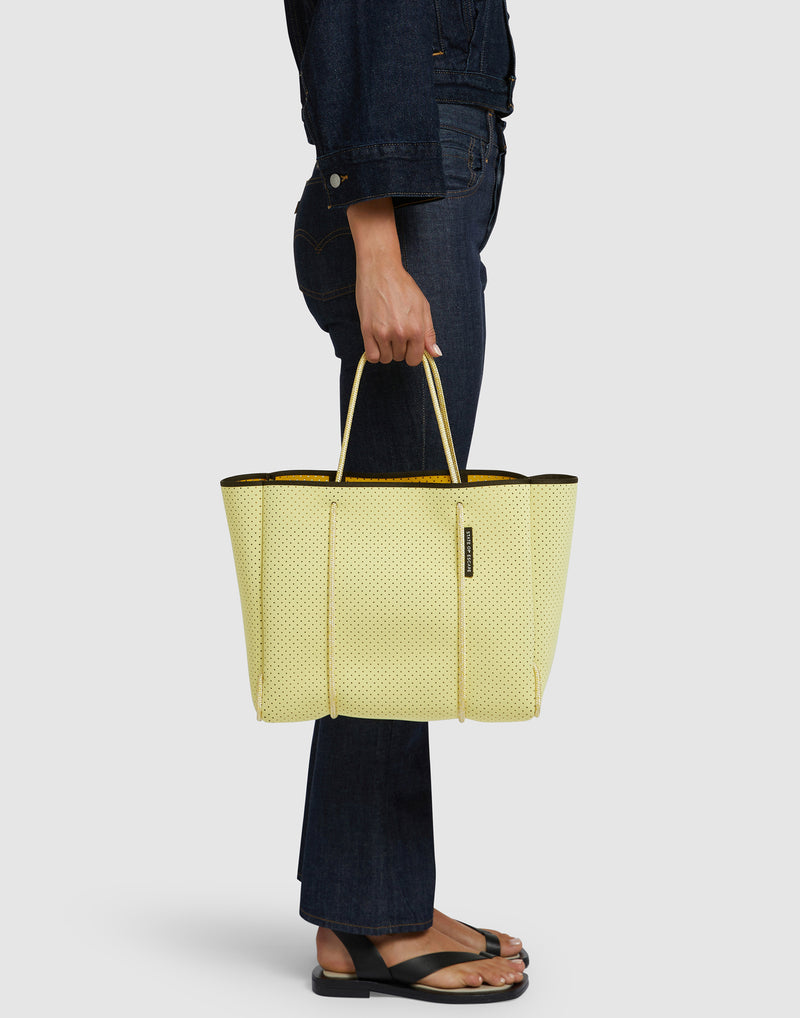 Popcorn & Marigold Dual Tone Flying Solo Tote