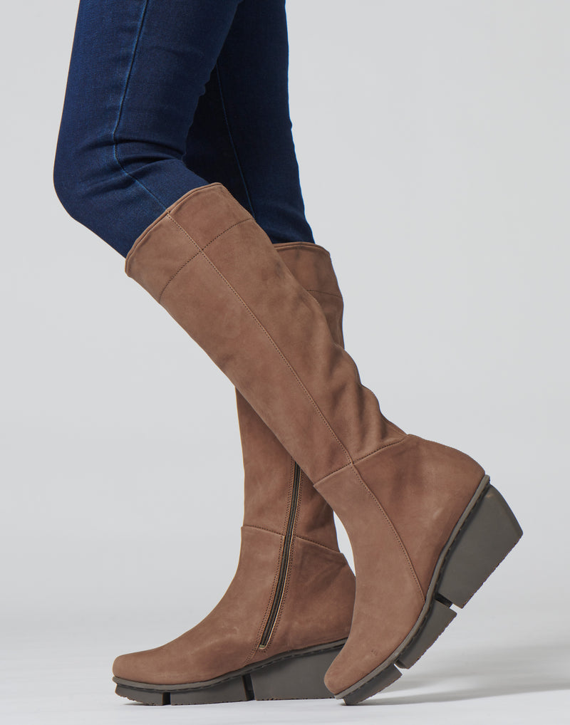 Brown Suede Leather Dart Boots