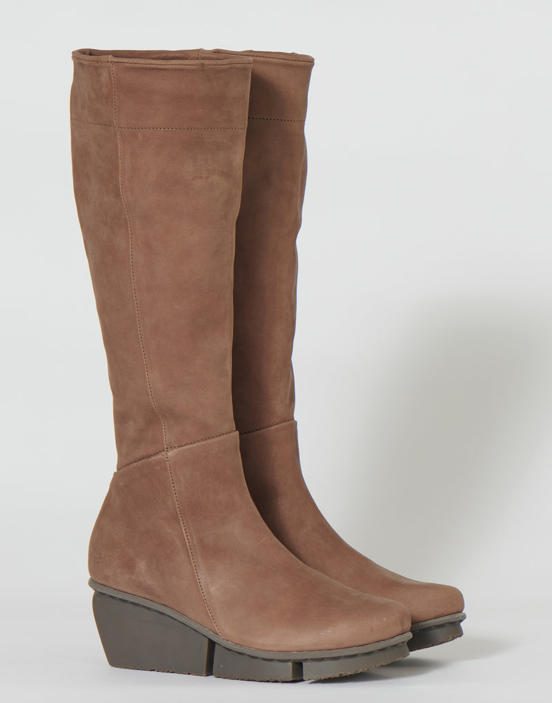 Brown Suede Leather Dart Boots
