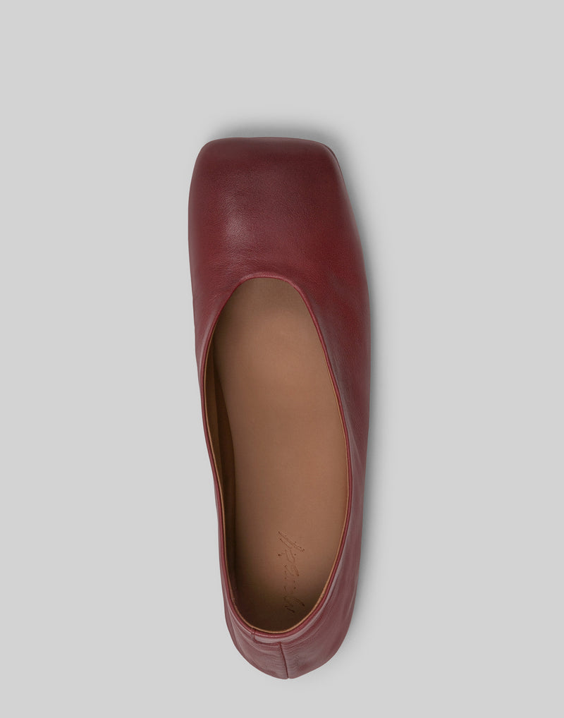 Blood Red Leather Spatolona Slippers